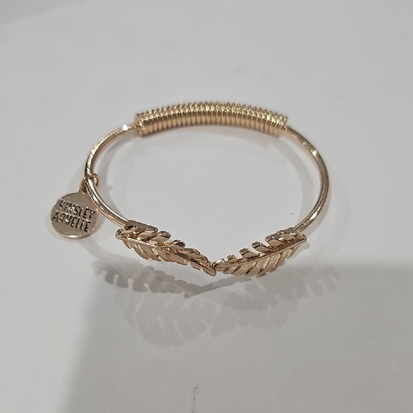 Kinsley Armelle Jewelry - Kinsley Armelle Gold Leaf Bracelet